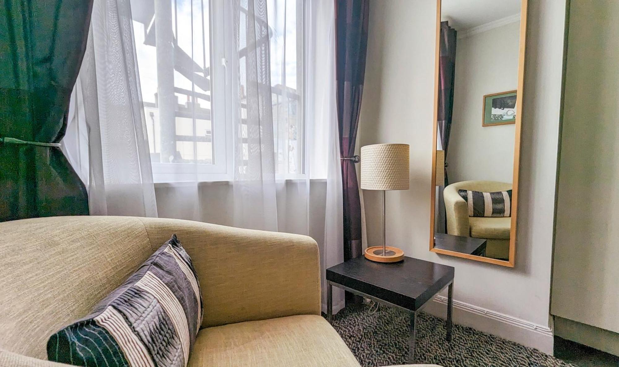 New Steine Apartment - Sea View - By Brighton Holiday Lets Luaran gambar